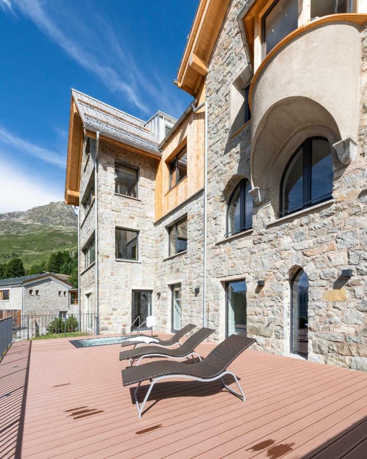 Hostel By Randolins St. Moritz Exterior foto